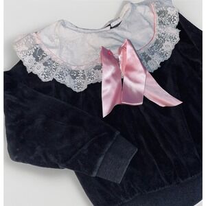 Vintage‎ 90s Black Velvet  & Lace With Pink Bow Sweatshirt Size 12 Months